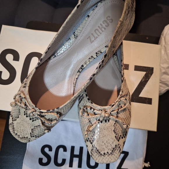 Schutz Women's Snakeskin Ballet Flats - Black and Cream - Picture 2 of 7